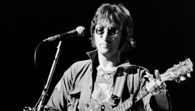 Una guitarra de John Lennon sale a subasta en Nueva York