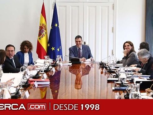 Pedro Sánchez: "Gobernamos para la mayoría porque escuchamos a la mayoría"