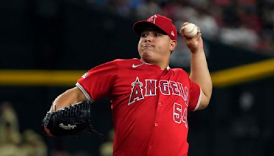 Angels cut long-struggling lefty José Suarez, bring up Zach Plesac, activate Brandon Drury from IL