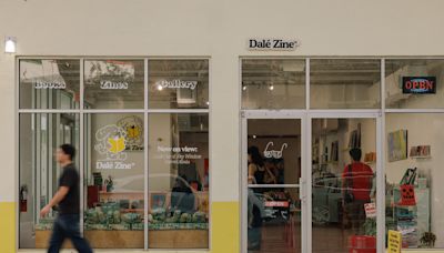 Best Souvenir Shop - Dále Zine Shop