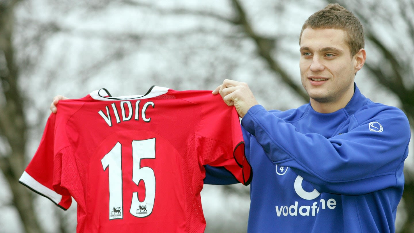 Leny Yoro shirt number: A history of Man Utd's No.15