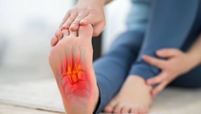 The 5 Plantar Fasciitis Stretches a Podiatrist Recommends To Ease Foot Pain