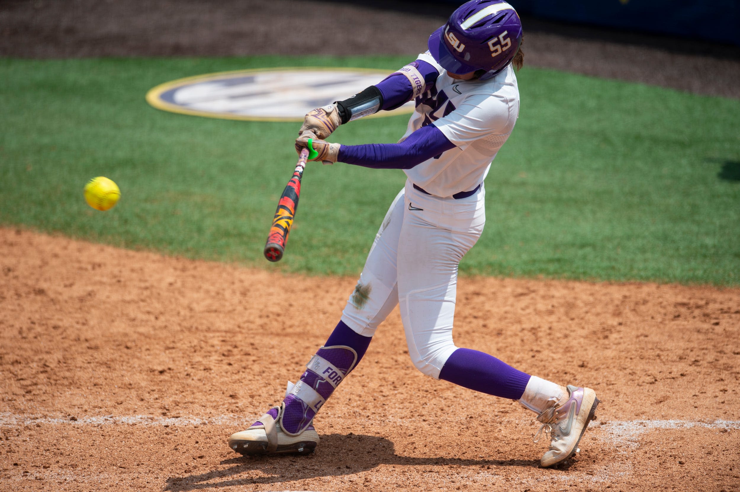 LSU softball knocks off No. 1 seed Tennessee in SEC tournament quarterfinals