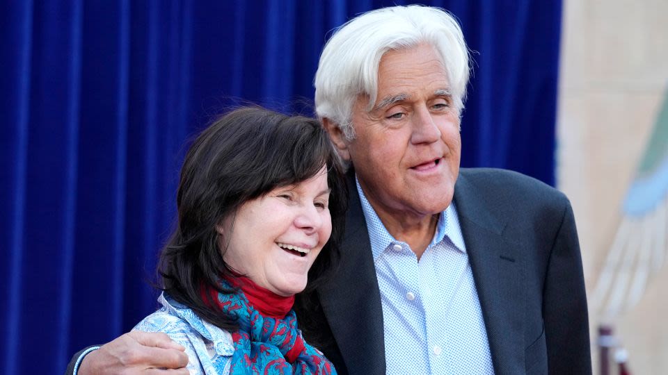 Jay Leno and wife Mavis attend ‘Unfrosted’ red carpet event amidst her dementia diagnosis