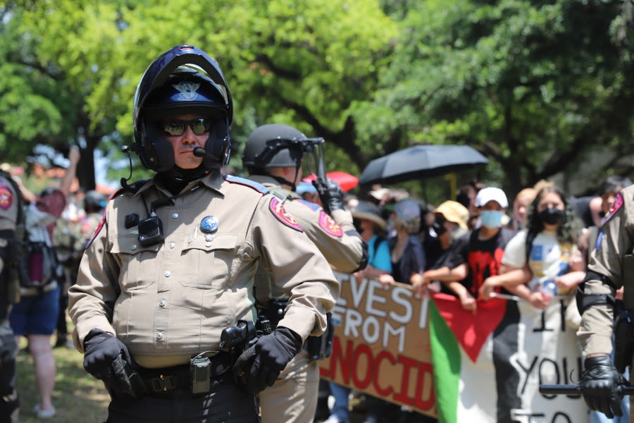 UT Austin demonstrators protest against Israel-Hamas war again Sunday