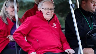 Warren Buffett has revealed some details of his will — here's where his $130B portfolio will go (not to his kids)