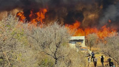 Incendios en Córdoba: controlaron el fuego en Capilla del Monte, pero se reavivaron otros dos focos