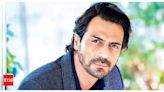 Arjun Rampal praises Shah Rukh Khan's depth and dedication | - Times of India
