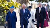 Charles III : il fait un choix lourd de sens entre Camilla et son frère le prince Andrew