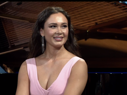 Aida Garifullina sorprende a David Broncano con su vida más íntima en 'La Resistencia': "Muy elegante"