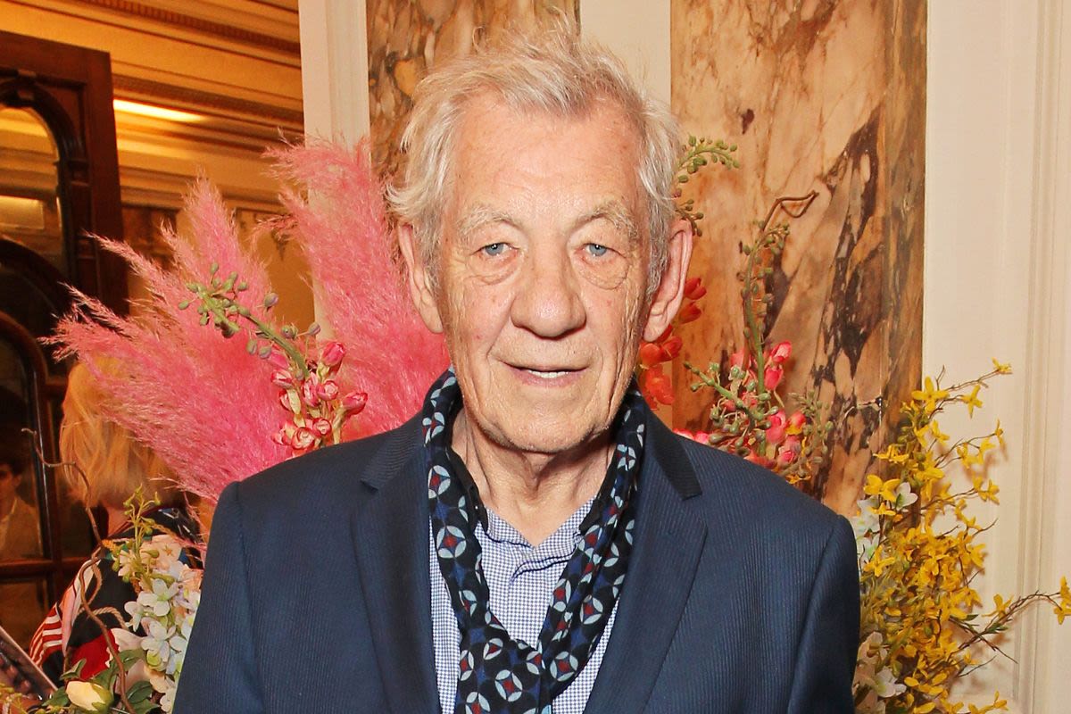 Ian McKellen "offered to resign" from iconic 'Lord of the Rings' role