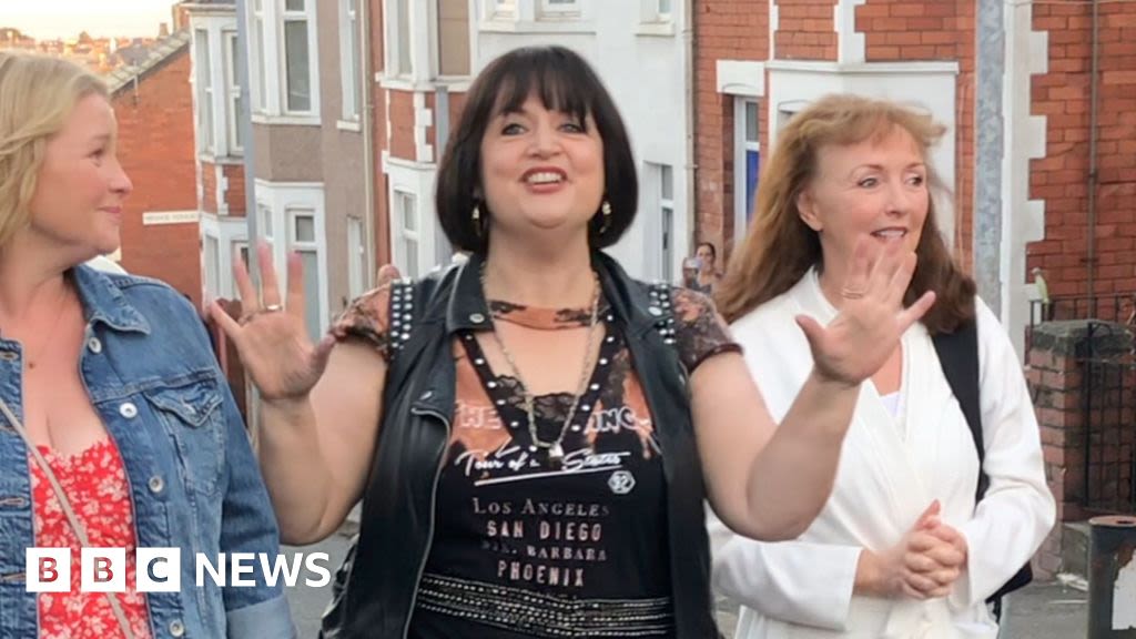 Gavin and Stacey: James Corden and Ruth Jones' farewell to Barry