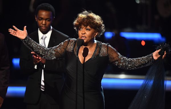 'Giving You The Best That I've Got?' Anita Baker Angers The Aunties With Last-Minute Mother's Day Concert Cancellation