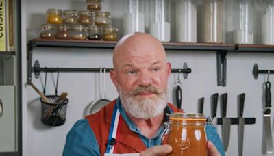 Sauce tomate maison : la recette de Philippe Etchebest "aussi savoureuse que celle de nos grands-mères"