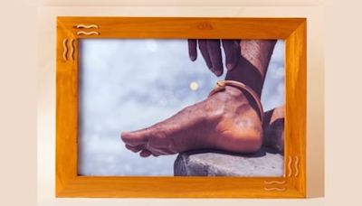 Photo of Sadhguru's feet priced at ₹3,200 sparks social media buzz - CNBC TV18