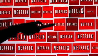 Netflix executive chairman sells over $10 million in stock By Investing.com