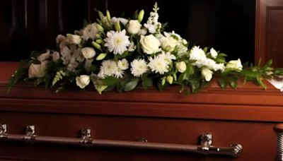 La declararon muerta y la trasladaron a una funeraria pero dos horas después un empleado descubrió que aún respiraba