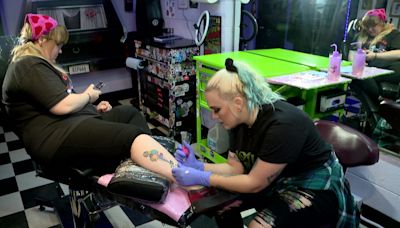 'It's a transformation': Tattoo artist uses psychology background to create unique tattoo experience