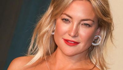 Kate Hudson Stands up for Brother Oliver Amidst Backlash From Mom Goldie Hawn's Fans