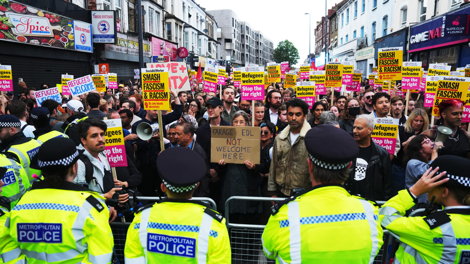 ‘Veep’ Creator Armando Iannucci Takes Aim at Elon Musk After Anti-Racism Rallies Quash U.K. Riots