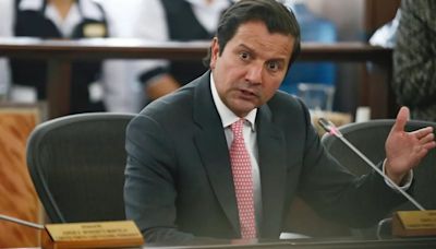 David Luna dice que el presidente se equivocó al no rechazar “la dictadura de Maduro” y Milei al insultar a Petro