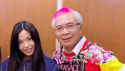 未婚妻Chris再被控告多一罪 李龍基庭外激動淚：「唔會唔要佢」