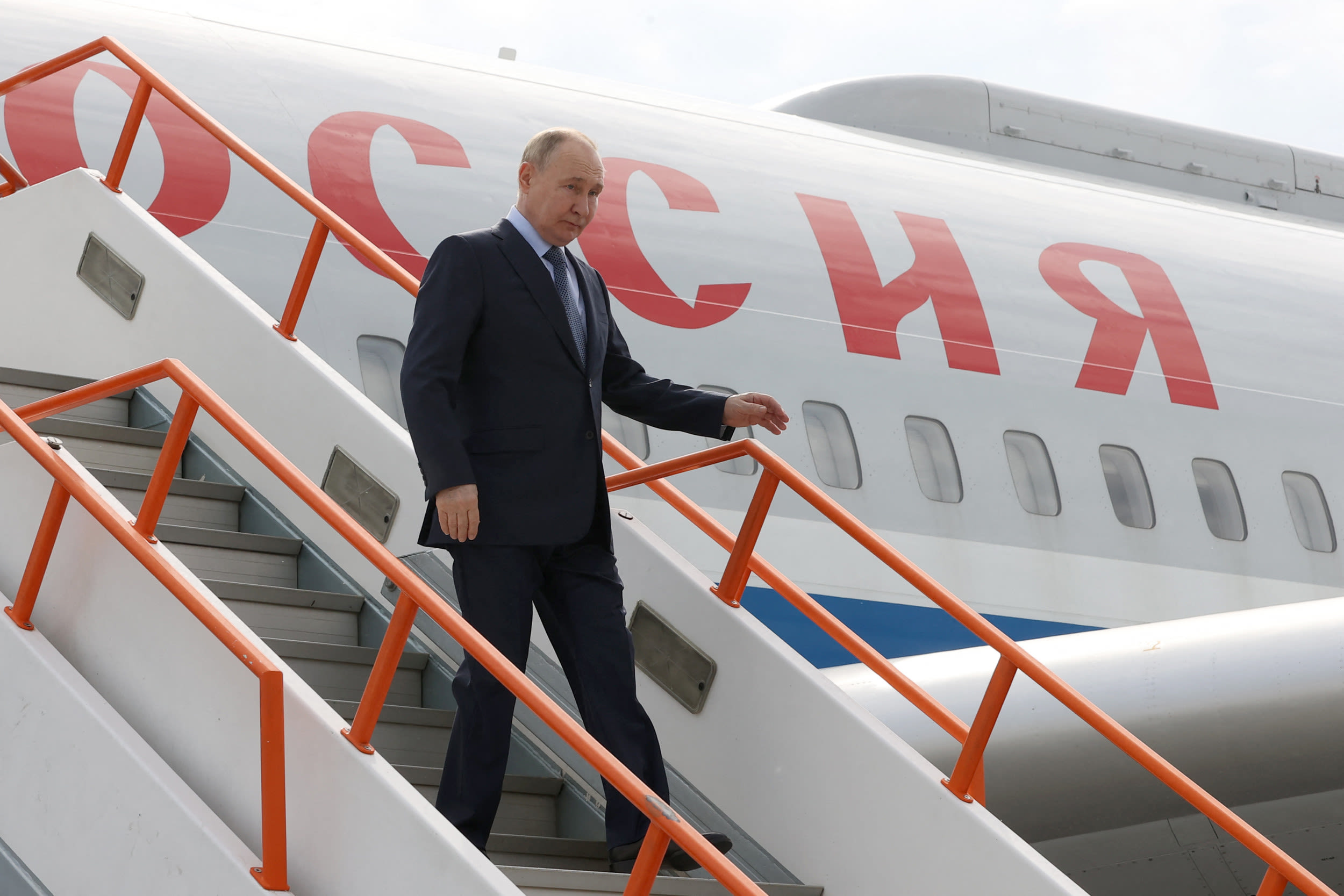 Russian aviation updates abruptly disappear from Putin briefings