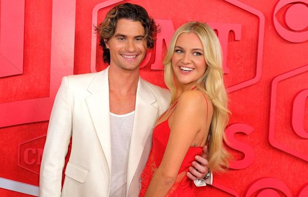 Read Chase Stokes' Love Note for Kelsea Ballerini