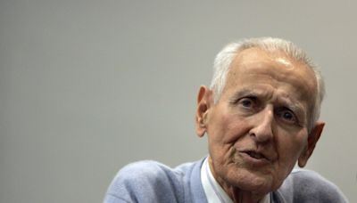 Today in History: Right-to-die advocate Dr. Jack Kevorkian sentenced for second-degree murder