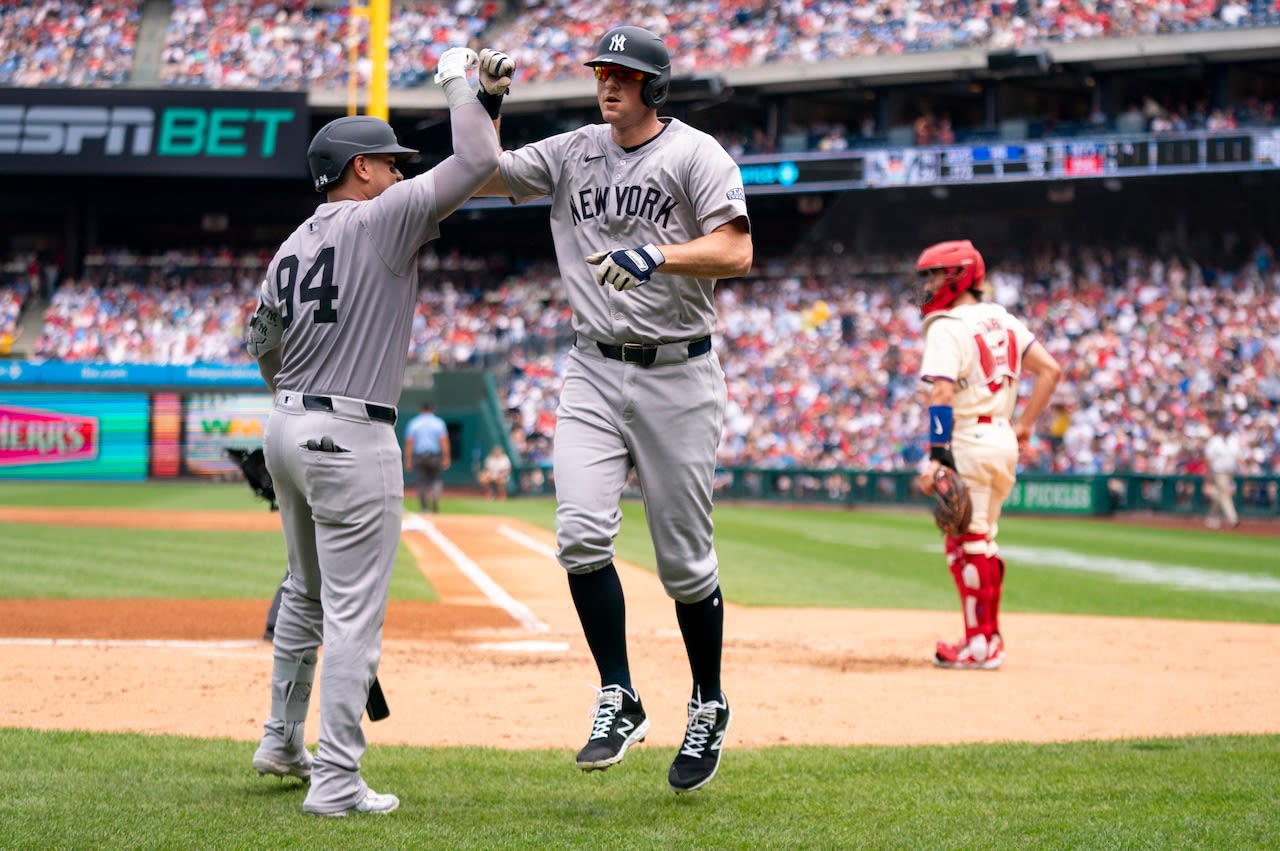 Yankees sweep Phillies with DJ LeMahieu showing he’s not done in big way