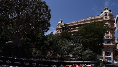 Leclerc apunta a su primer triunfo en casa; mala jornada para Verstappen y Checo Pérez