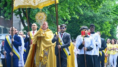 Catholics celebrate Feast of Corpus Christi in downtown procession