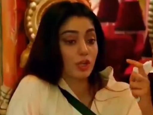 Bigg Boss OTT 3: Sana Makbul tears up while talking about battle with non-alcoholic hepatitis