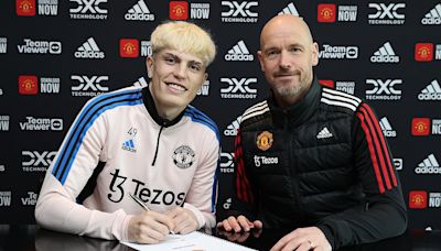 Ten Hag 'insists on attending Man United youngster's contract signing'