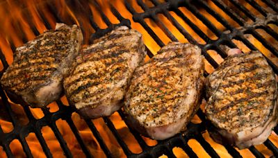 The Temperature Tip You Need For Grilling Pork Chops