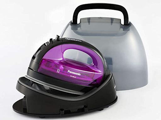 Best steam iron Singapore: The top 10 & how to choose one [Sep 2024 update]