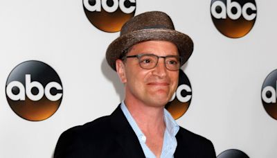 Joshua Malina's wife files for divorce after 28 years of marriage