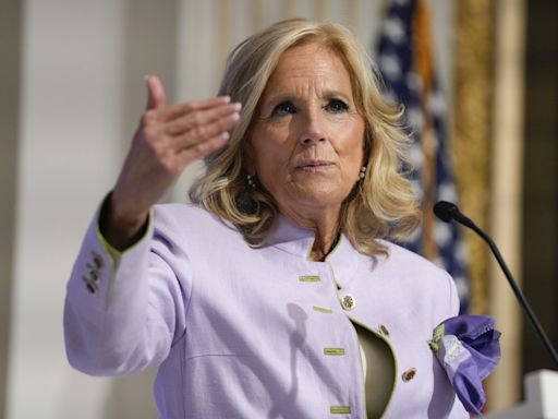 Jill Biden tells Arizona college graduates to tune out people who tell them what they ‘can’t’ do - WTOP News