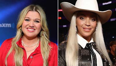 Kelly Clarkson reacts to Beyoncé's CMAs snub, recalls country music advice