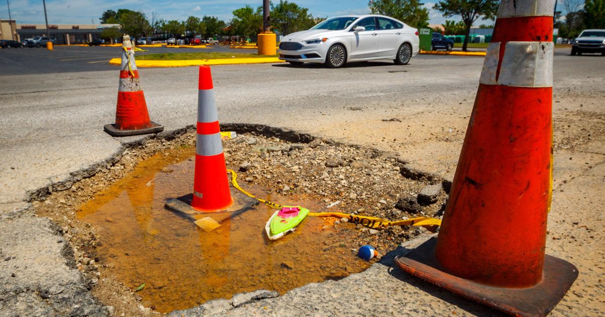 City to property owner: Pothole must be repaired