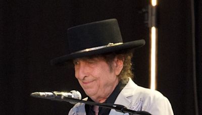 Bob Dylan announces UK tour including three nights at the Royal Albert Hall