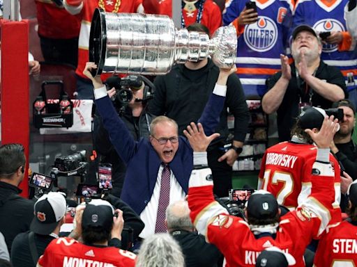 Maurice gives nod to Winnipeg Jets before lifting Stanley Cup