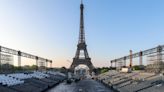 París 2024: la Torre Eiffel exhibe los 5 aros olímpicos