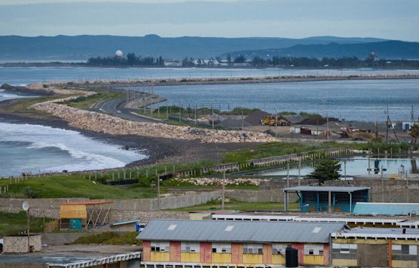 Jamaican Airports Shut Down, Stranding Travelers and Snarling Plans