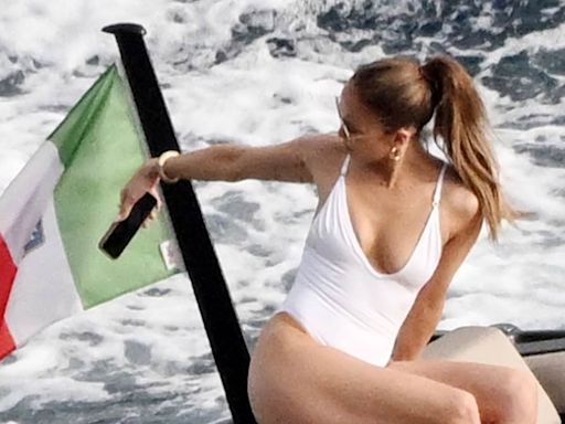 Jennifer Lopez, 54, takes RACY selfies of her famous posterior