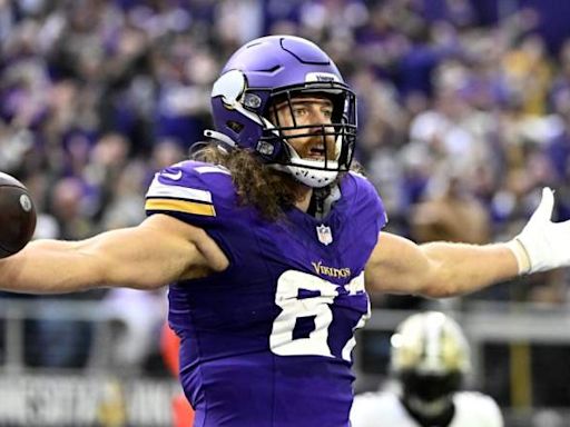 Vikings TE T.J. Hockenson Sends Fired-Up Message to New Teammate
