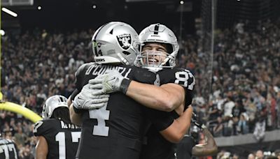 Raiders Quarterbacks and Tight Ends Are Working Well Together