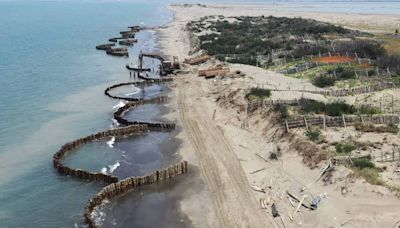 減緩台南海岸侵蝕退縮 北門雙春海岸養灘定沙工法真特別