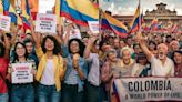 Lluvia de burlas y críticas a Petro por errores en fotos de apoyo a la marcha generados por IA