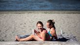 Alcohol will again be allowed at 7 Vancouver beaches this summer